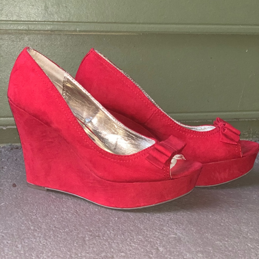 New ! Never wore! Material Girl